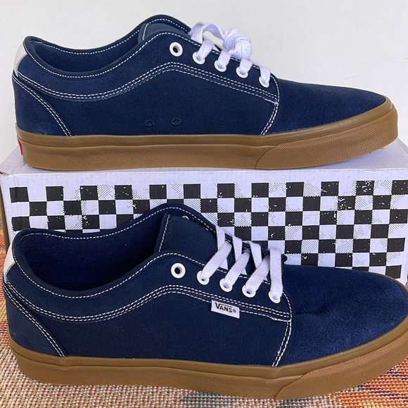 Vans Men’s Skate Chukka Low Dress Blues/Gum
VN0A4BX4FS1
Sneakers - Picture 2 of 16